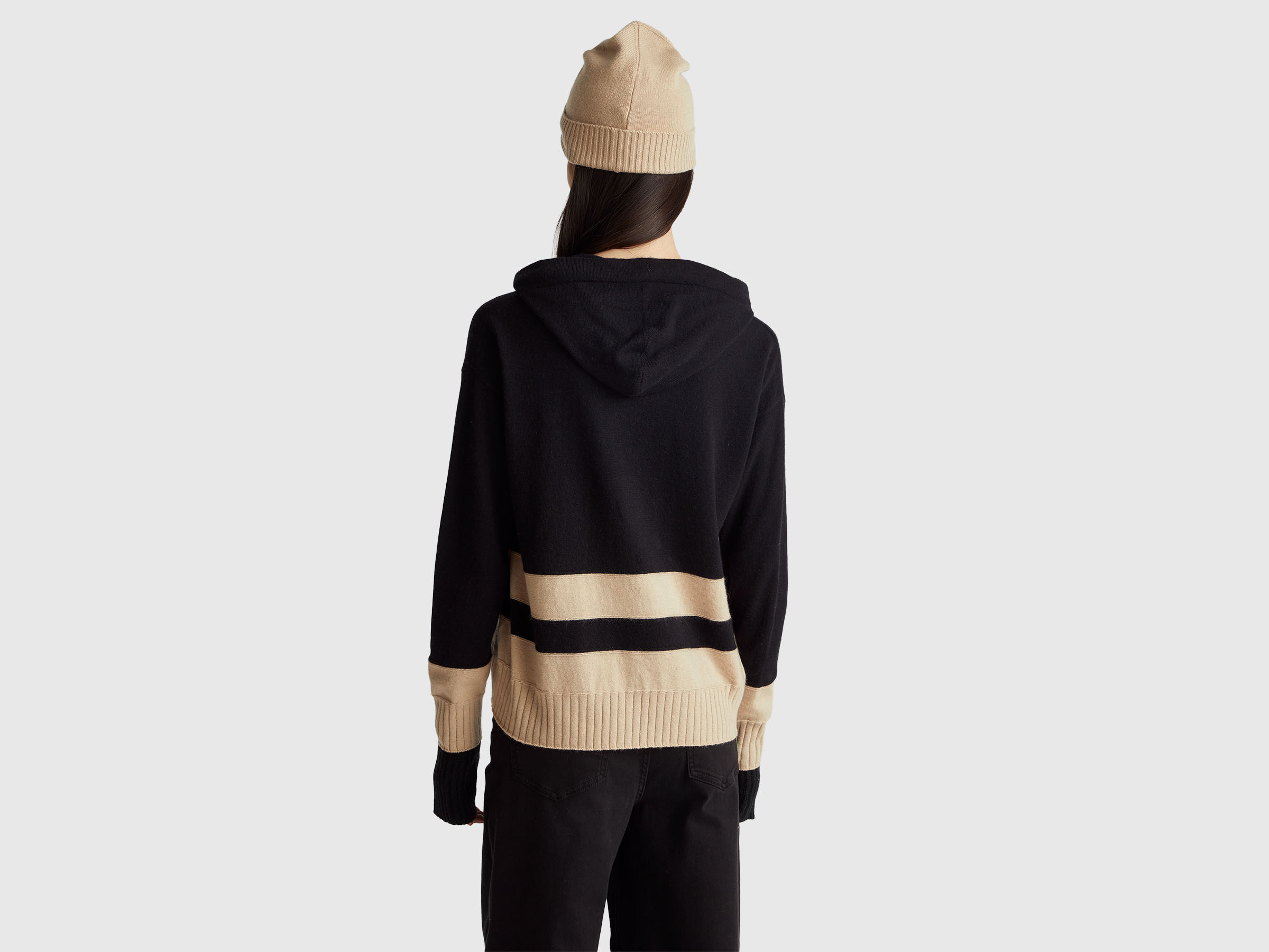 SWEATER W/HOOD Women image number 2